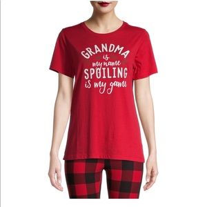 🎁 2XL shirt. Grandma is my name and spoiling is my game.